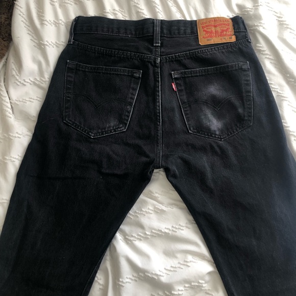 Authentic Levi’s Mid-Rise 501 Button-Fly Vintage Jeans - Picture 4 of 8